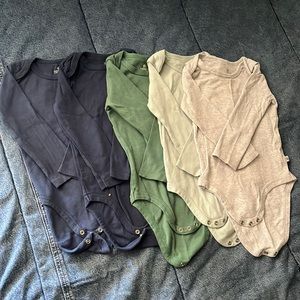 Honest Company: 12 month, long sleeve onesies